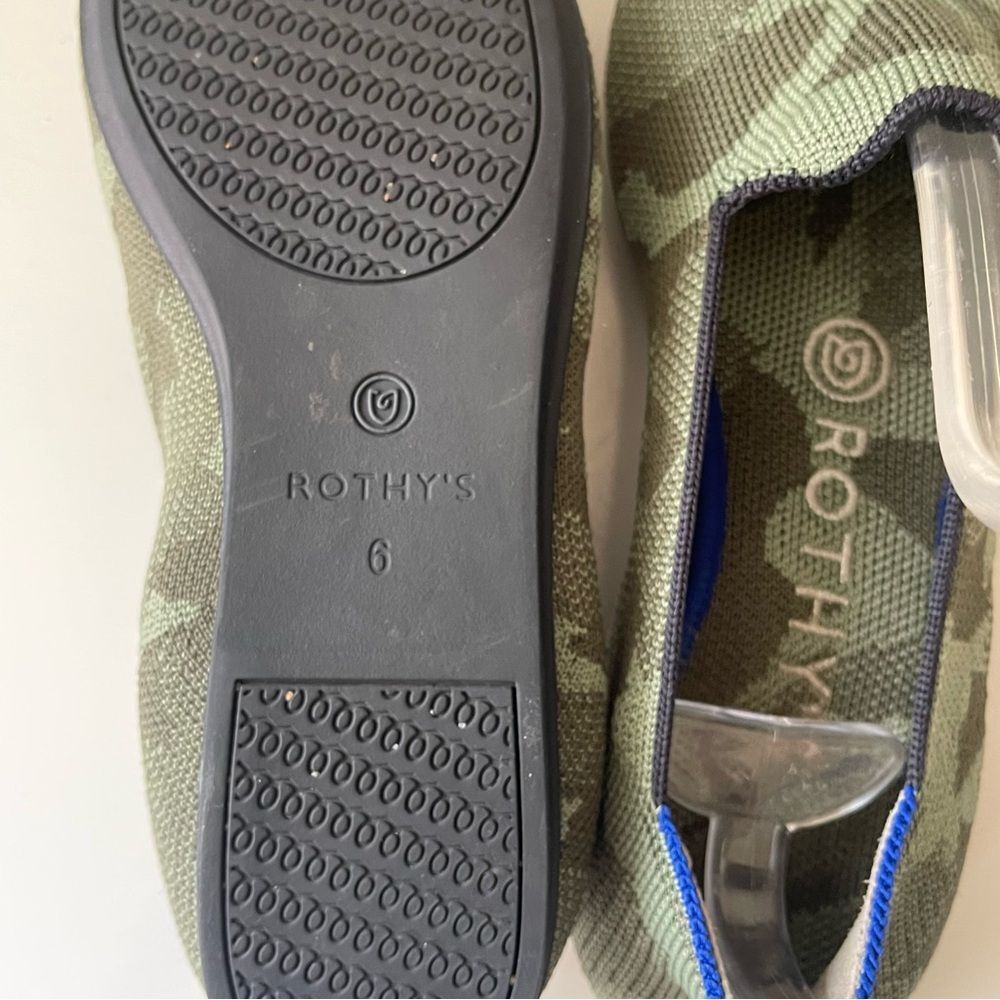 ROTHY’s Shoes Flat Woman Camo Color Round Toe Size 6 - Picture 4 of 7